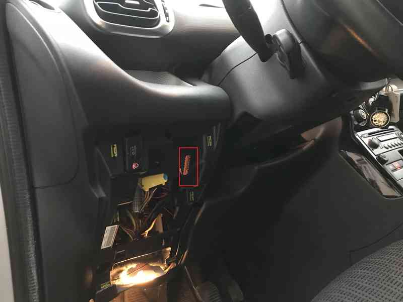 Prise OBD2 Citroën C3 Picasso