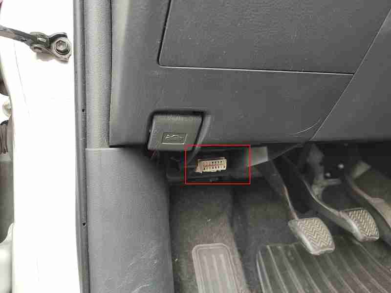 Prise OBD2 Toyota RAV4
