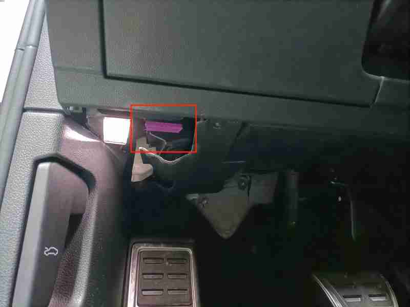 Prise OBD diagnostic sur Volkswagen Golf VII 7