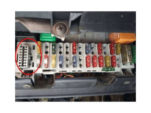 Boite à fusible Chevrolet Celta pH 1