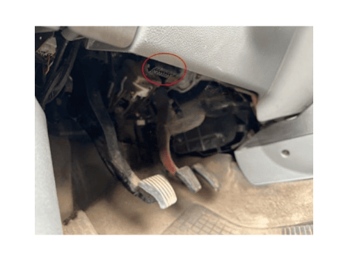 pedalier et prise obd chevrolet Lacetti