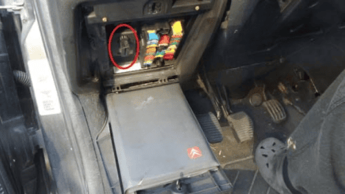 Boite a fusibles citroen xantia
