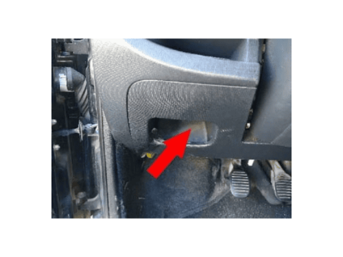 cache plastique sous volant fiat uno ph 3