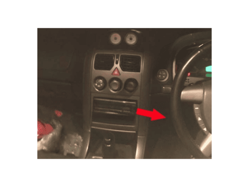 TABLEAU DE BORD Holden commodore vz rhd 