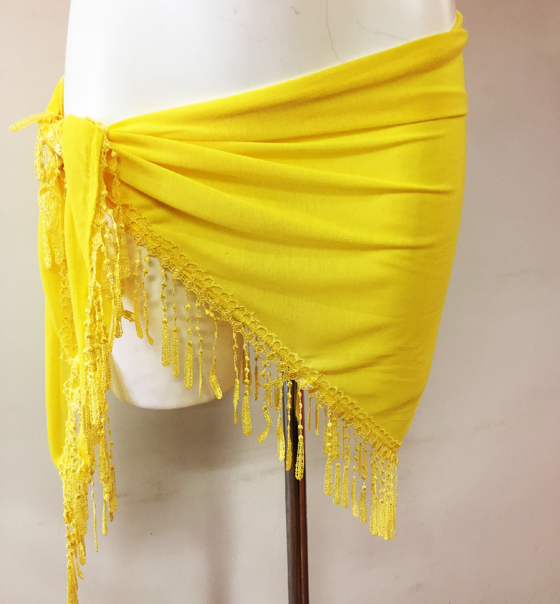 chale danse jaune