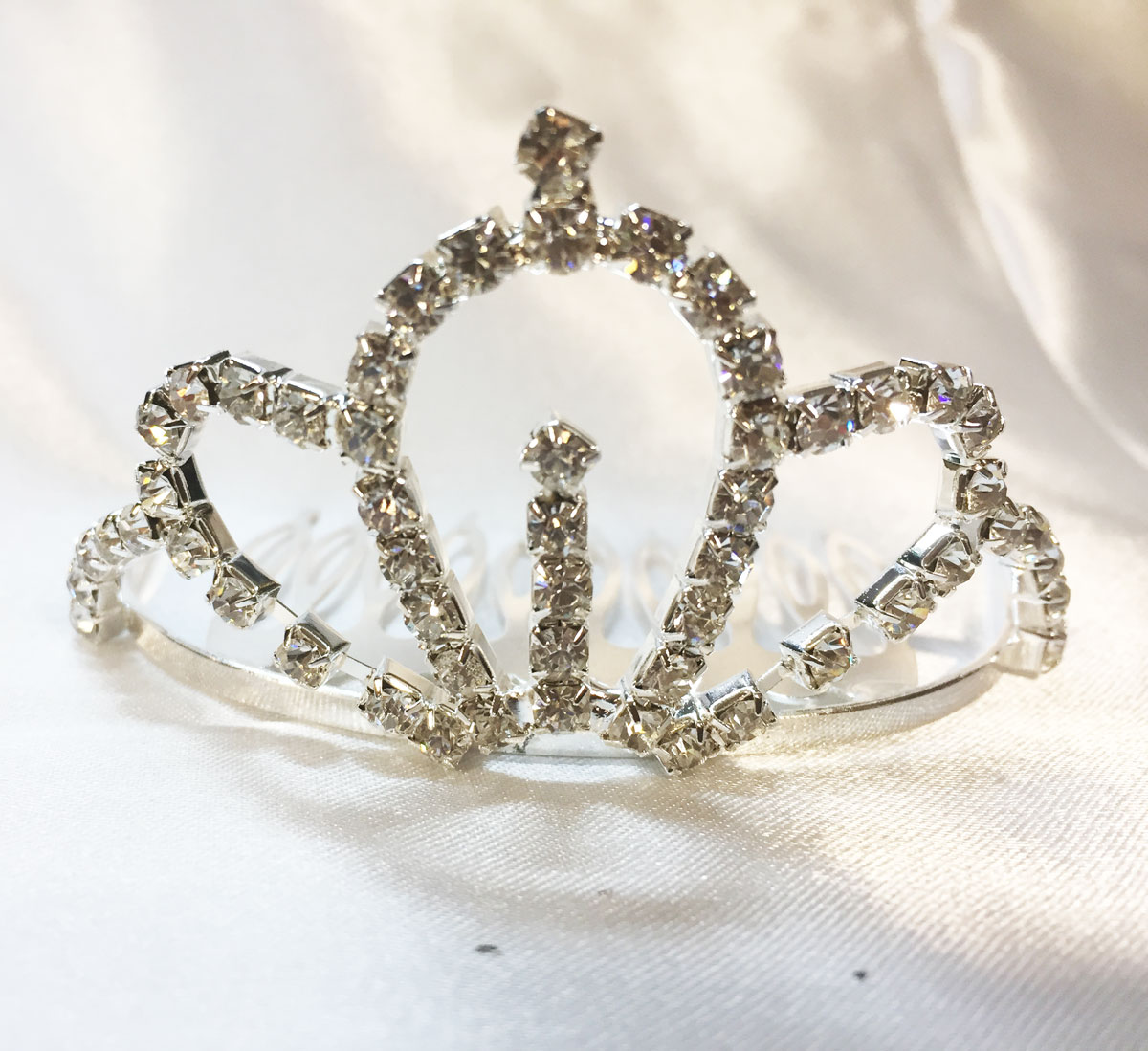 mini-diademe-sur-peigne-strass-cristal
