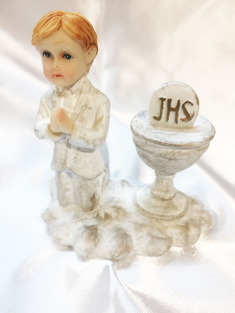 FIGURINE-COMMUNIANT-1
