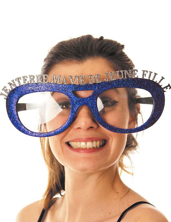 lunettes-pailletees-geantes-j-enterre-ma-vie-de-jeune fille 1