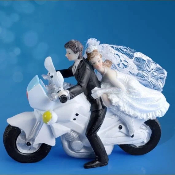 figurine couple maries  a moto