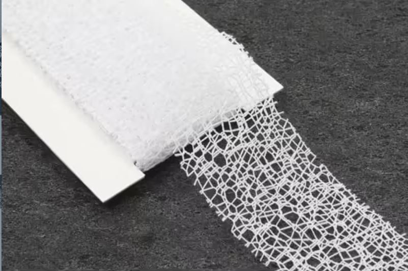 RUBAN FANTAISIE BLANC 3 METRES.