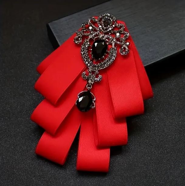 LAVALLIERE ROUGE STRASS