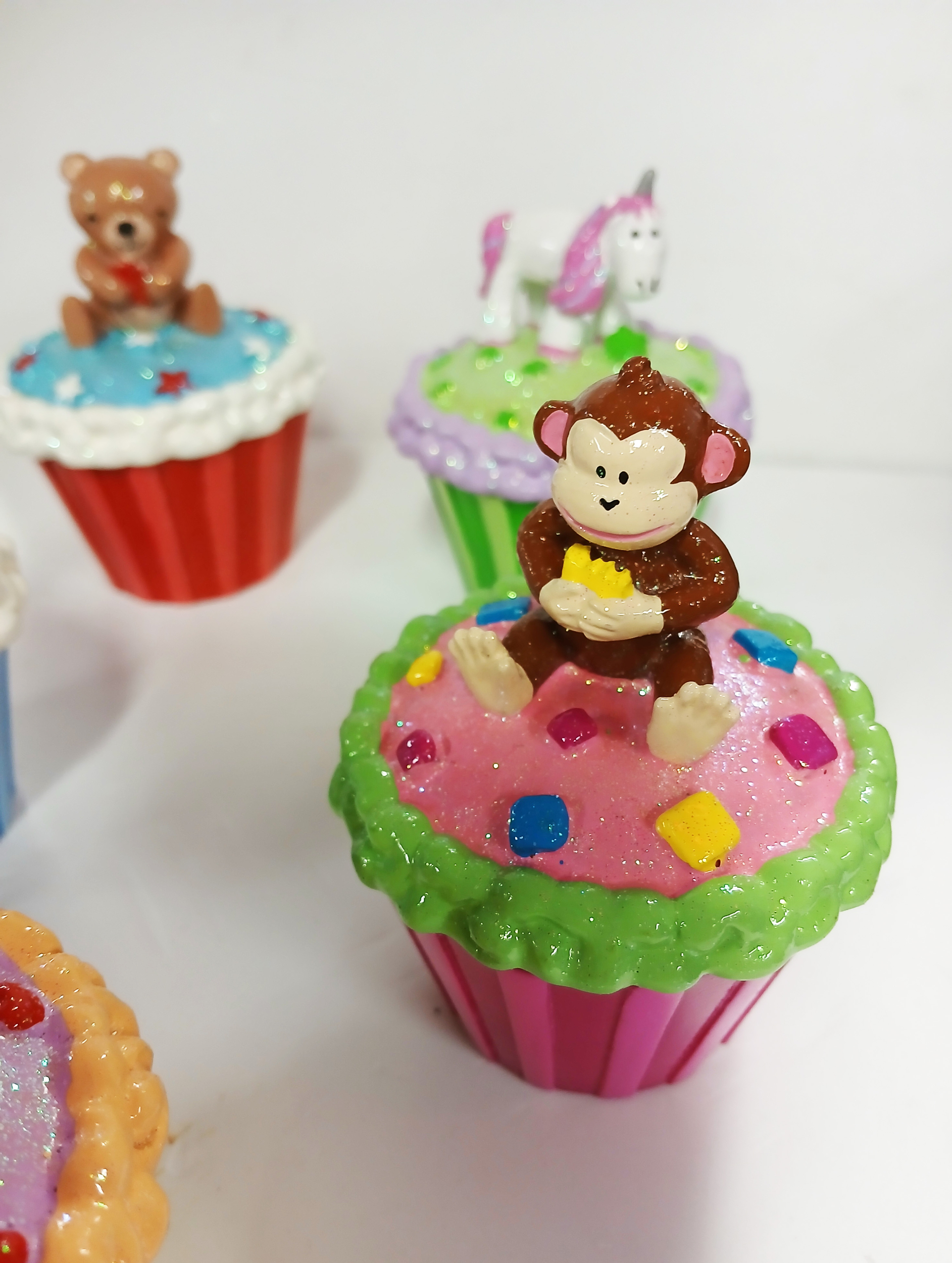 CUP CAKE DRAGEE BONBON RESINE 1