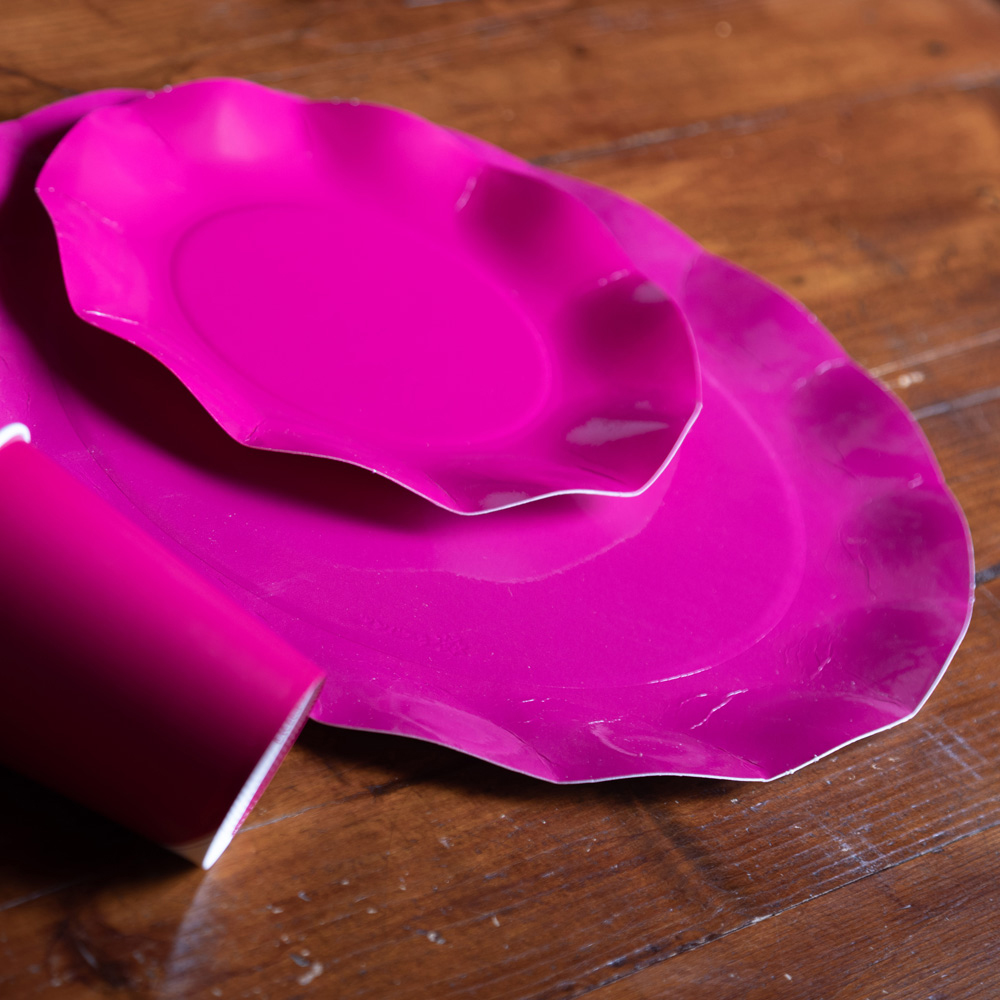 5 SOUS  ASSIETTES  24 CM ROSE FLUO
