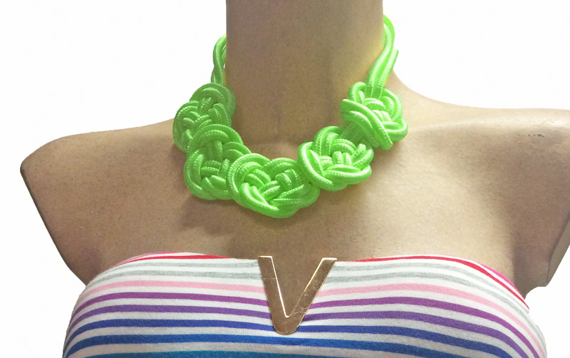 collier-fluo-vert-corde-z