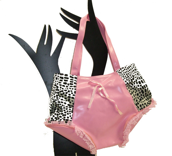 sac-gothique-rose-culotte-z