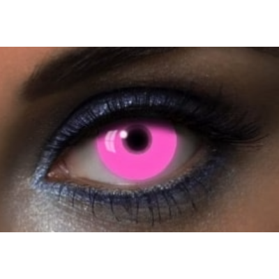 Gros plan d'un œil portant une lentille UV Pink rose néon à pupille sombre