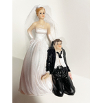 FIGURINE COUPLE MARIES TIRE PAR LE COL 3