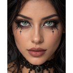 Portrait goth aux yeux vert émeraude