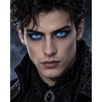 Homme de face avec lentilles UV Blue et maquillage gothique Halloween