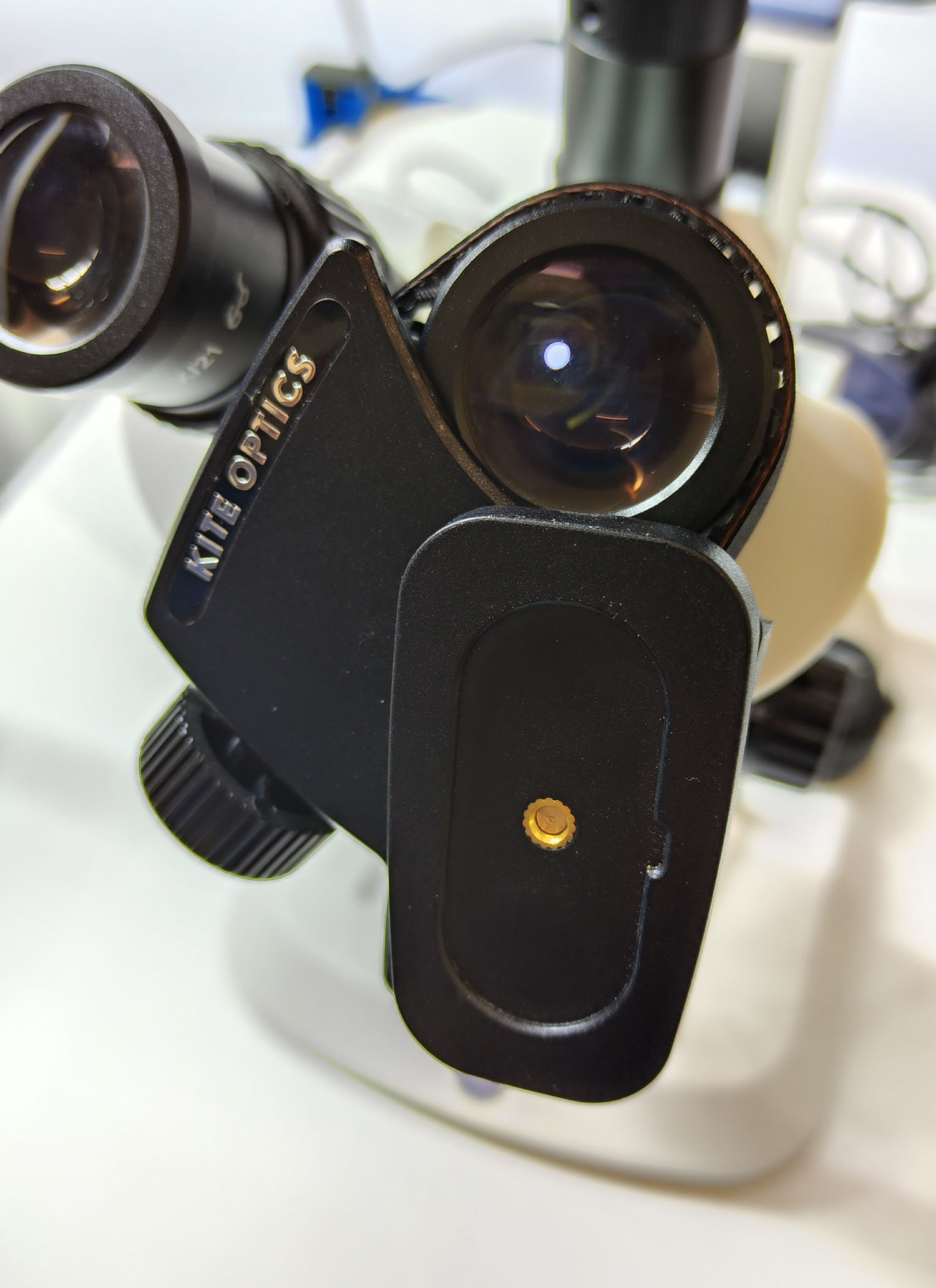2-adaptateur-smartphone-microscope-maunakea