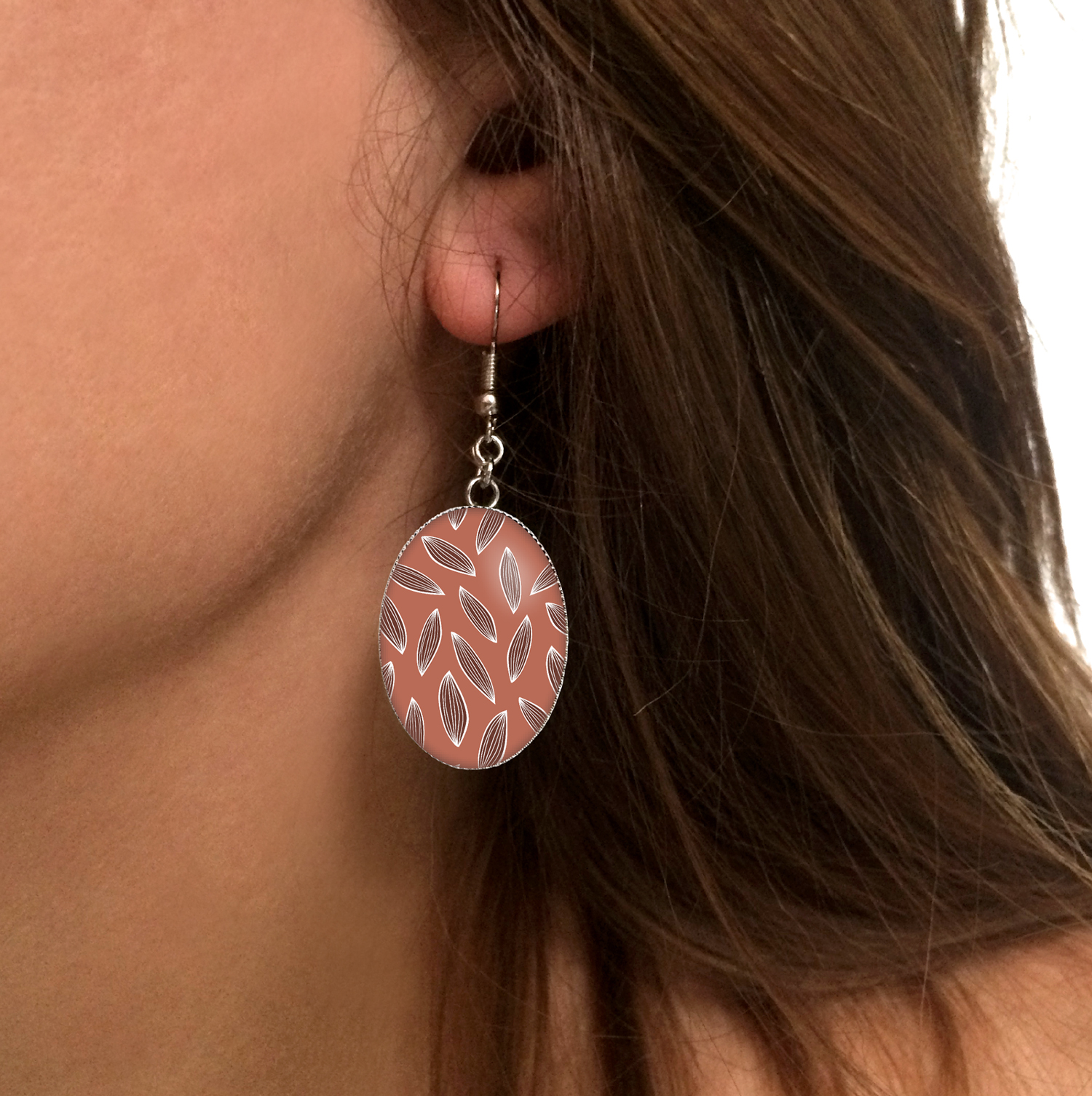 Boucles doreilles pendantes feuille bykloe bijoux