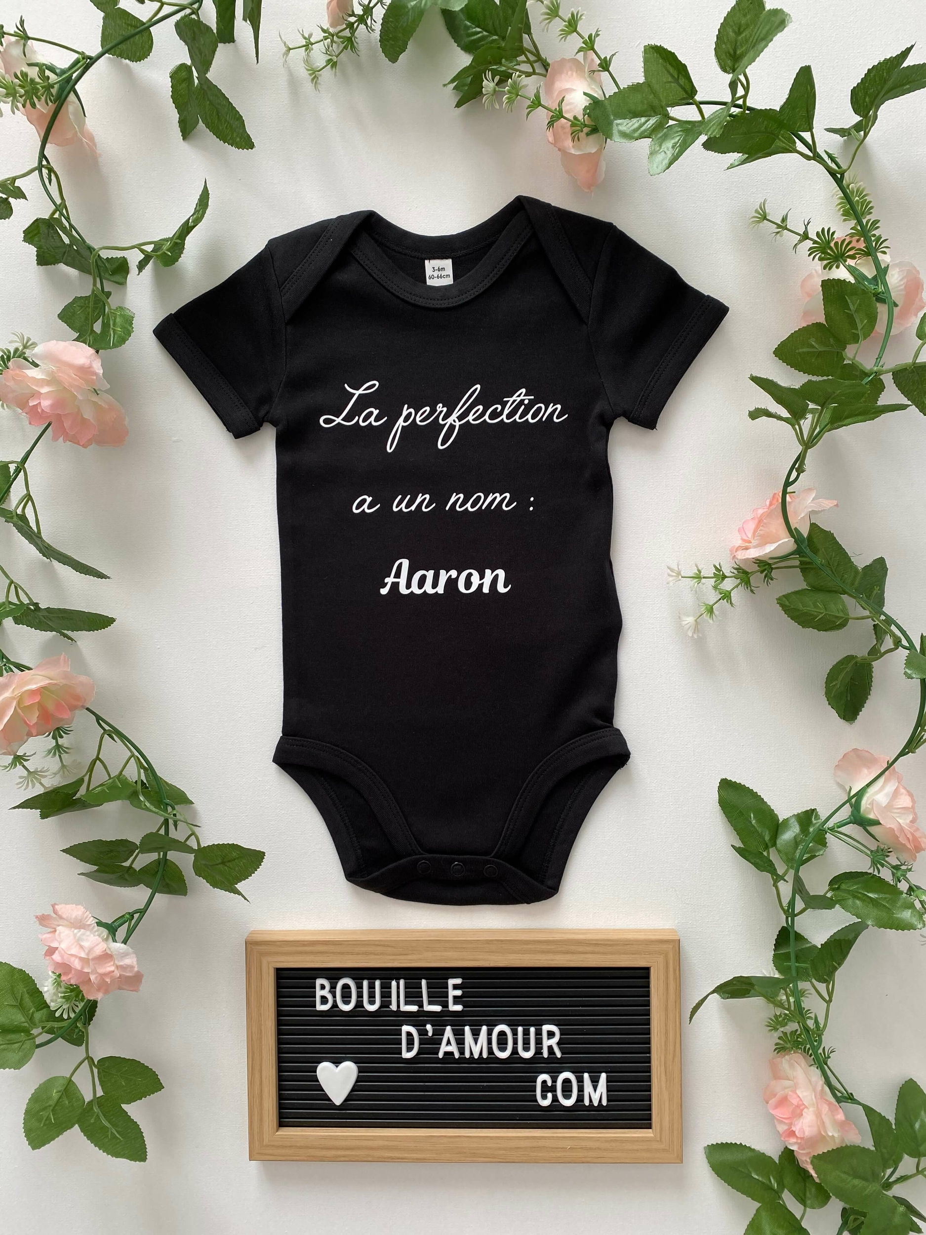 body bébé personnalisé la perfection à un nom