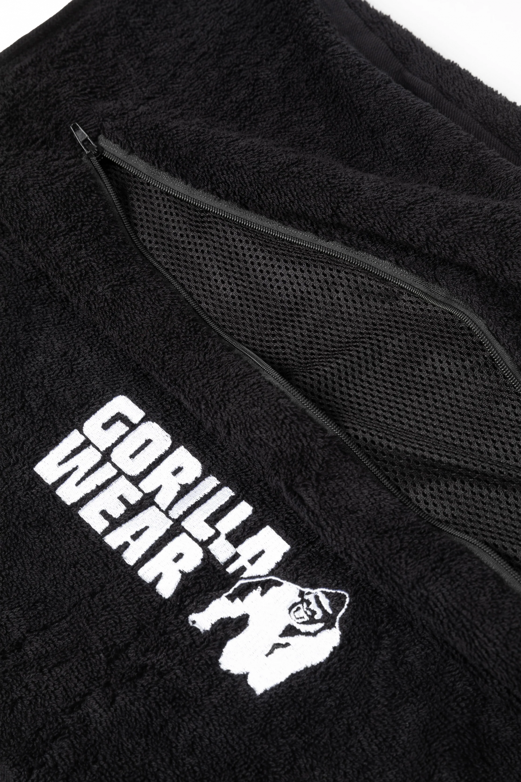 Zip Pocket Gym Towel - Black – visuel officiel numéro 3