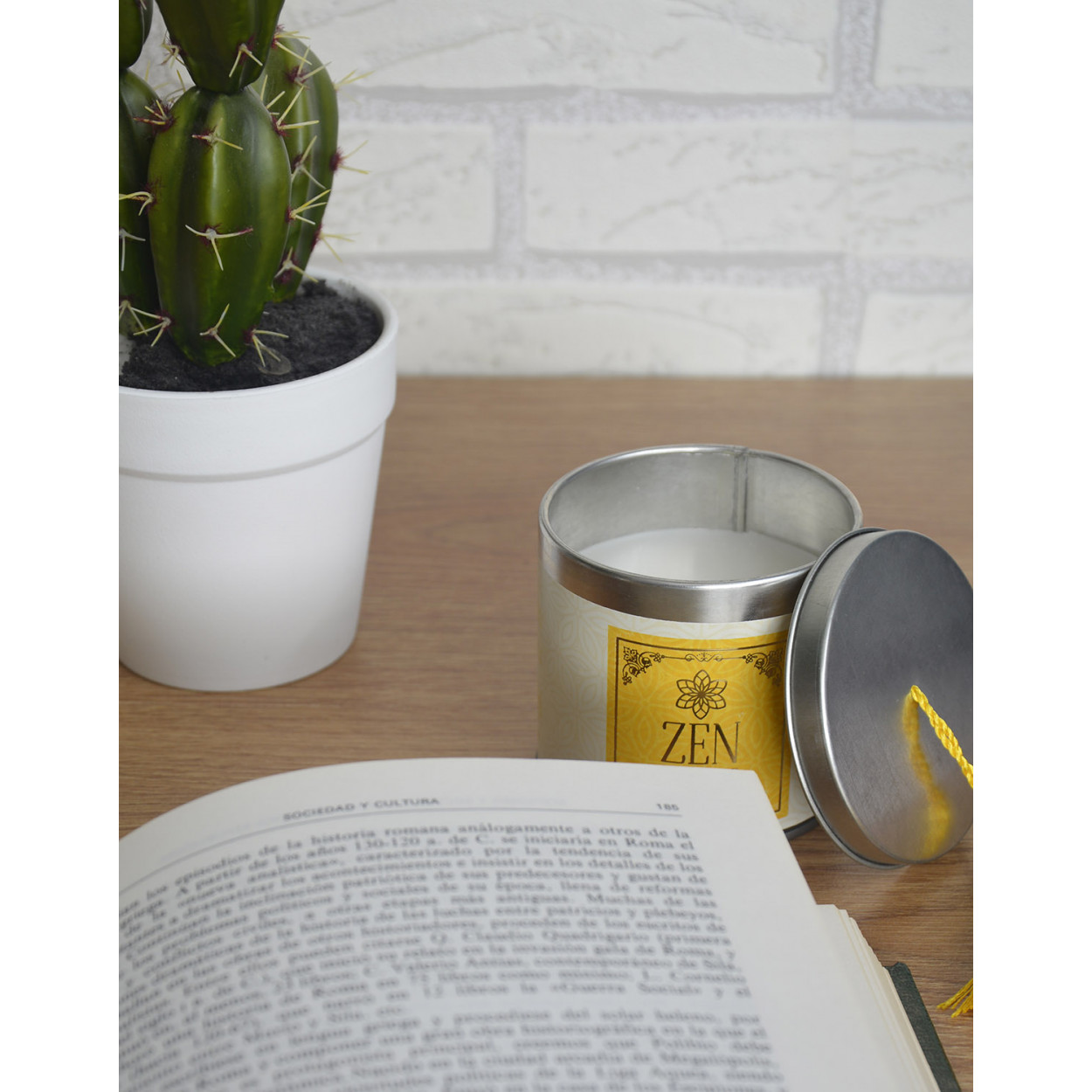 vela-aromatica-regalo-120-gr-velas-cera-aromas-zen-con-caja-decorativa-75x75x7-cm (2)