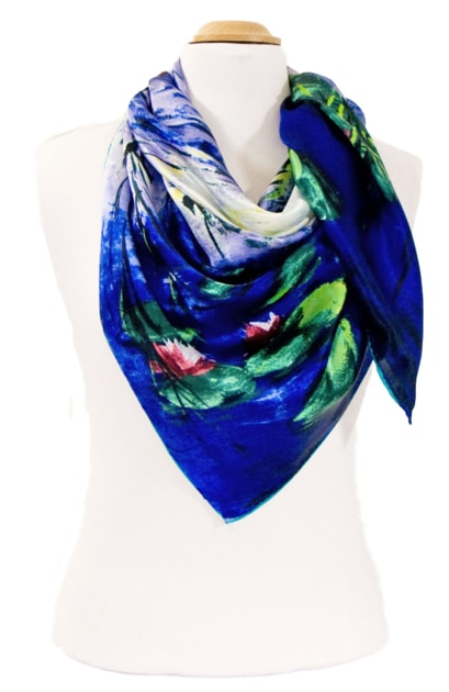 foulard-en-soie-carre-de-soie-nympheas-et-saules-claude-monet-3-min