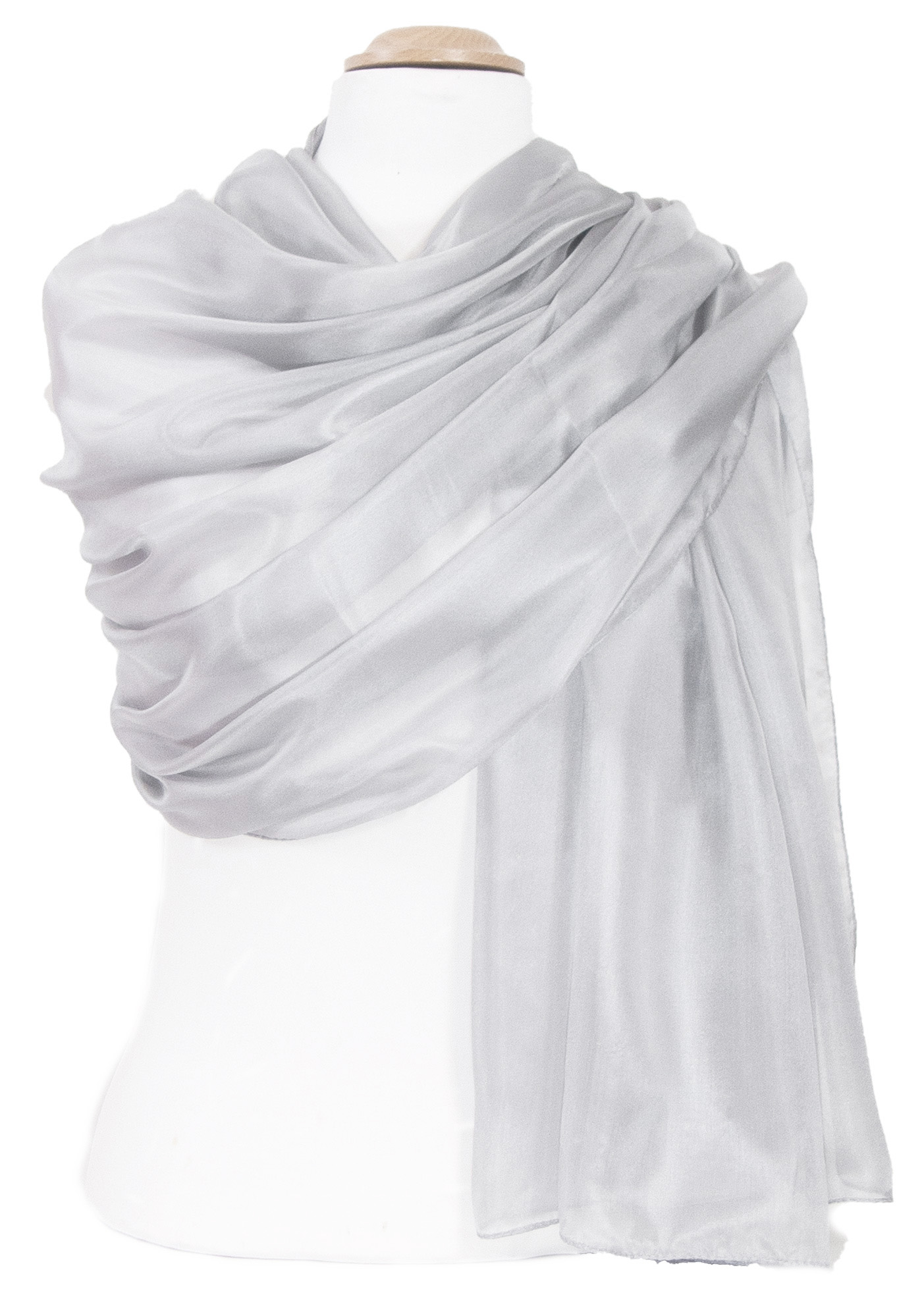étole en soie gris perle pour femme