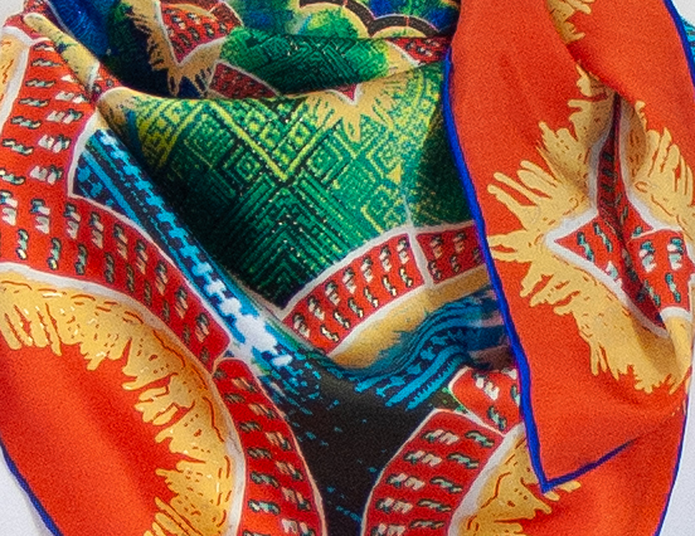 carré de soie foulard orange tourbillons Nora