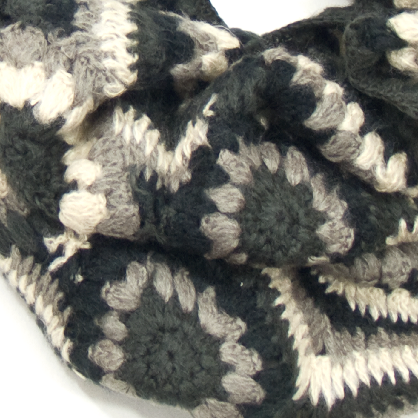 snood maille crochet palme gris SNO26 2