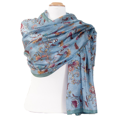 etole en soie bleu gris fleurie pour femme Hamsa