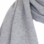 écharpe en cachemire gris clair 2