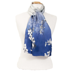 écharrpe foulard soie femme bleu fleurs de cerisier