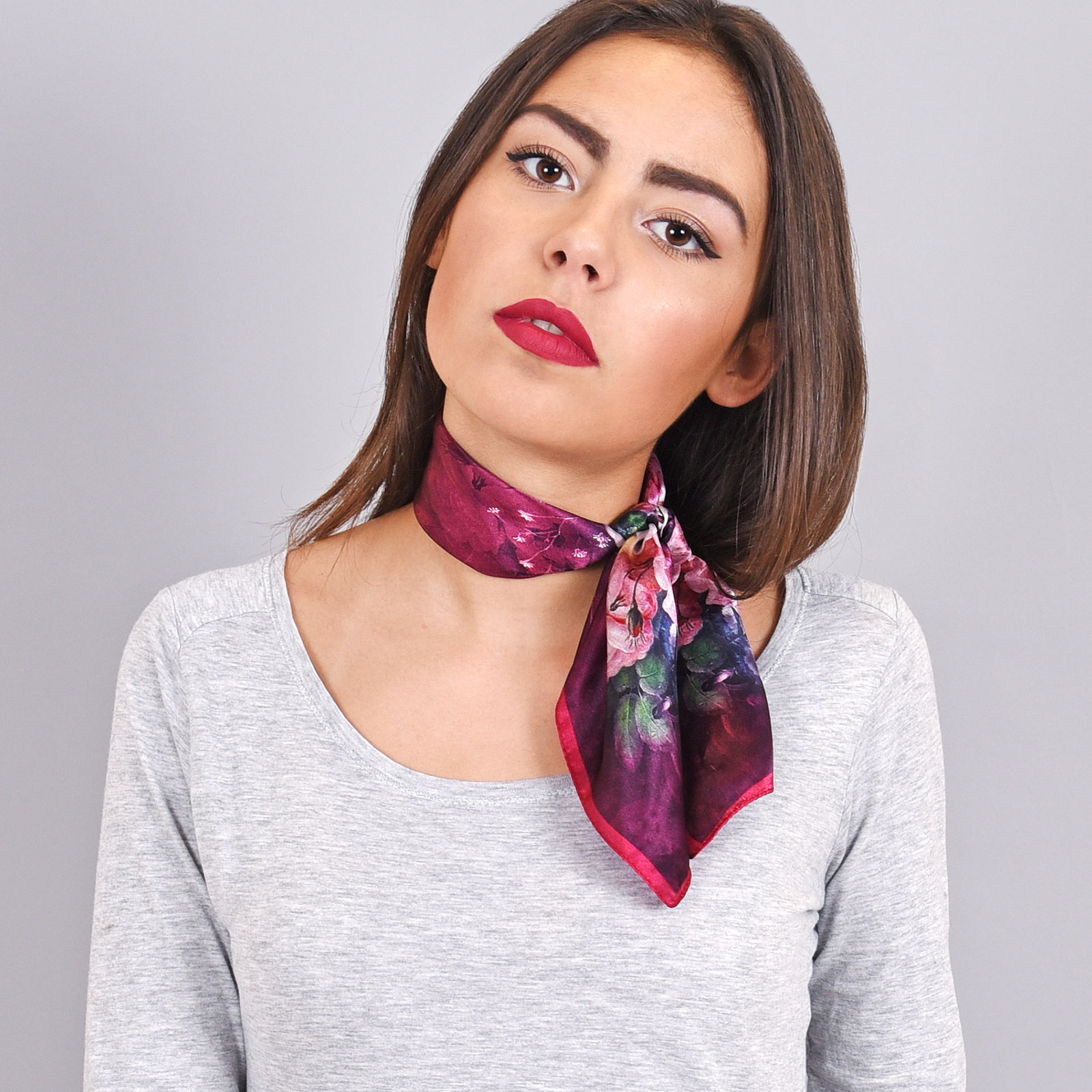 AT-04082-VF16-carre-de-soie-femme-floral