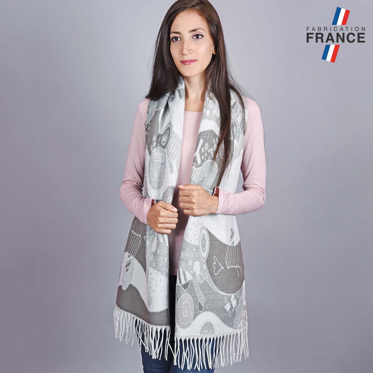 Chale-femme-gris-art-moderne-AT-05506