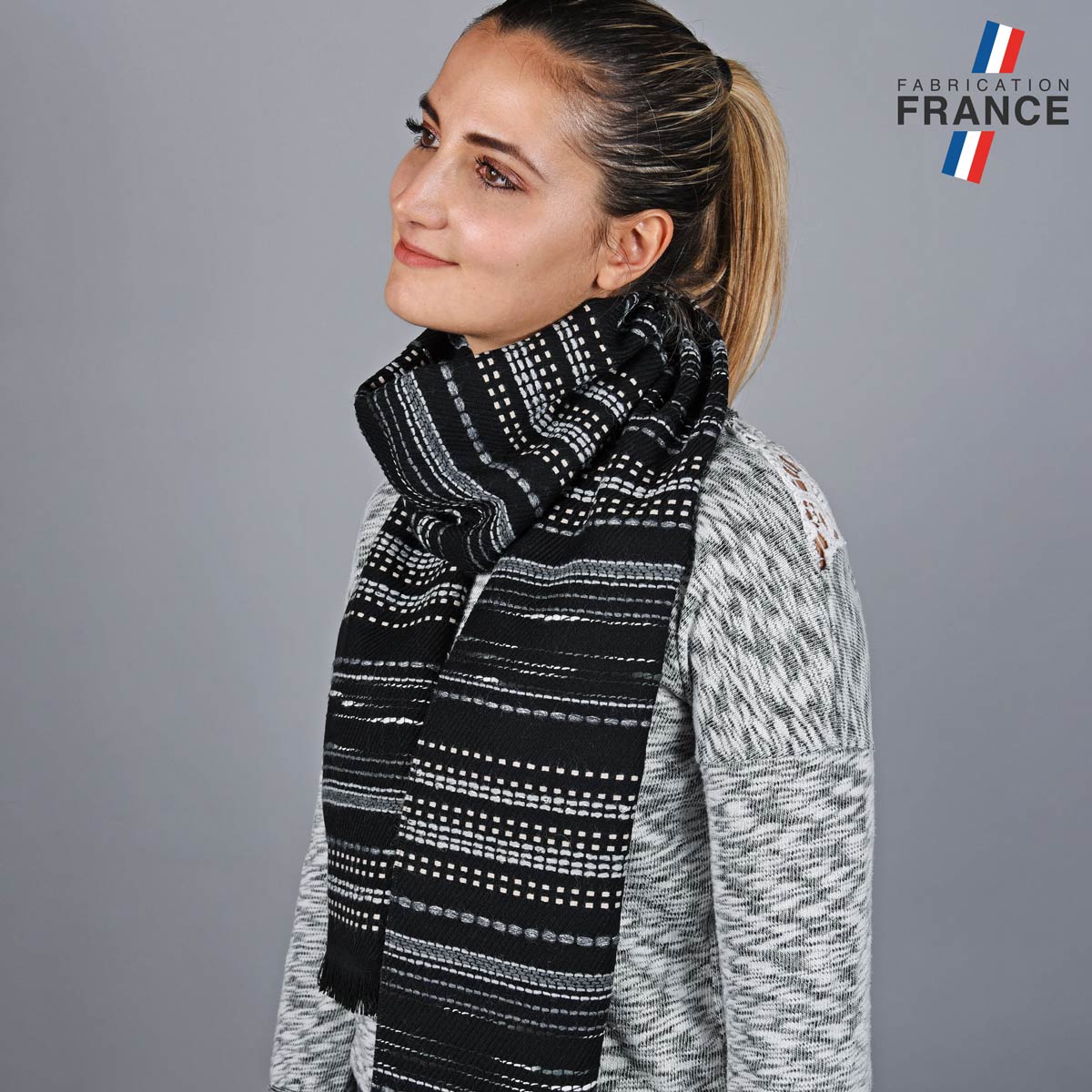 echarpe-rayures-grise-fabrication-francaise-AT-05808