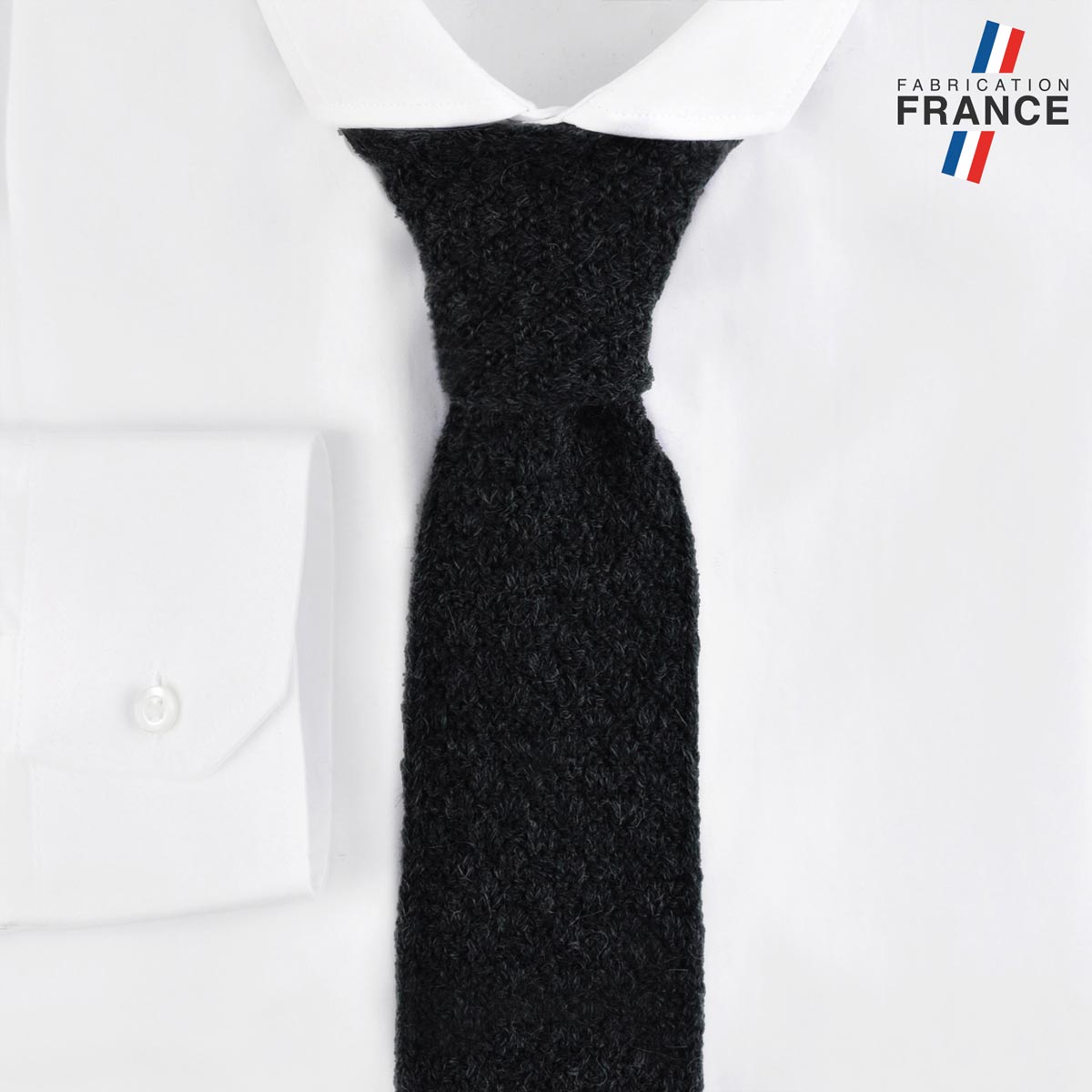 CV-00466_F12-2FR_Cravate-tricot-noire-fabrication-francaise
