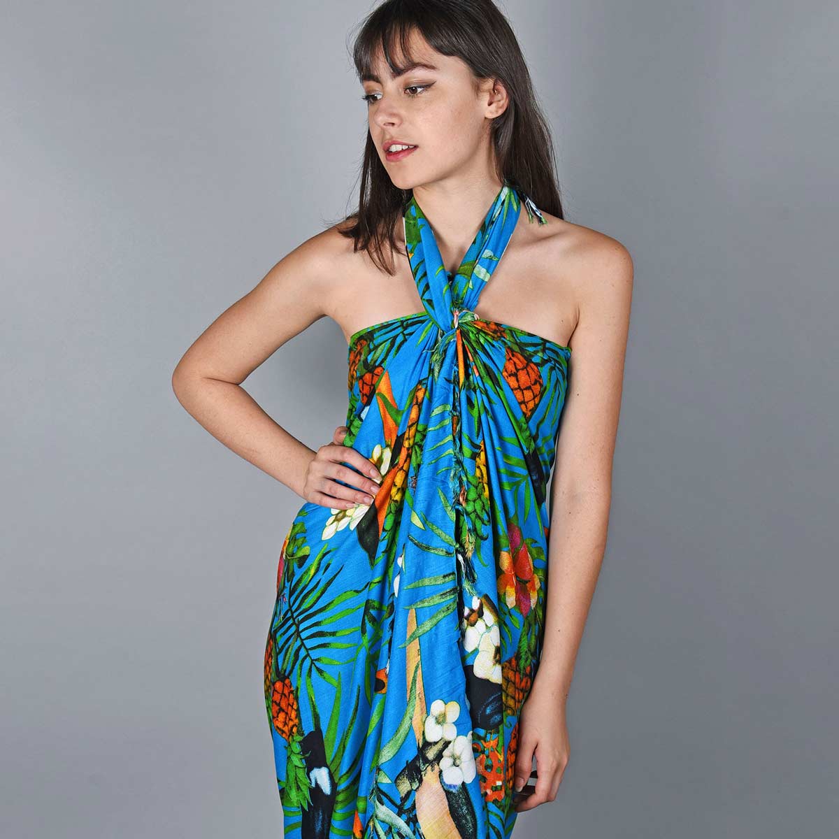 Pareo-plage-toucans-bleu-AT-06104