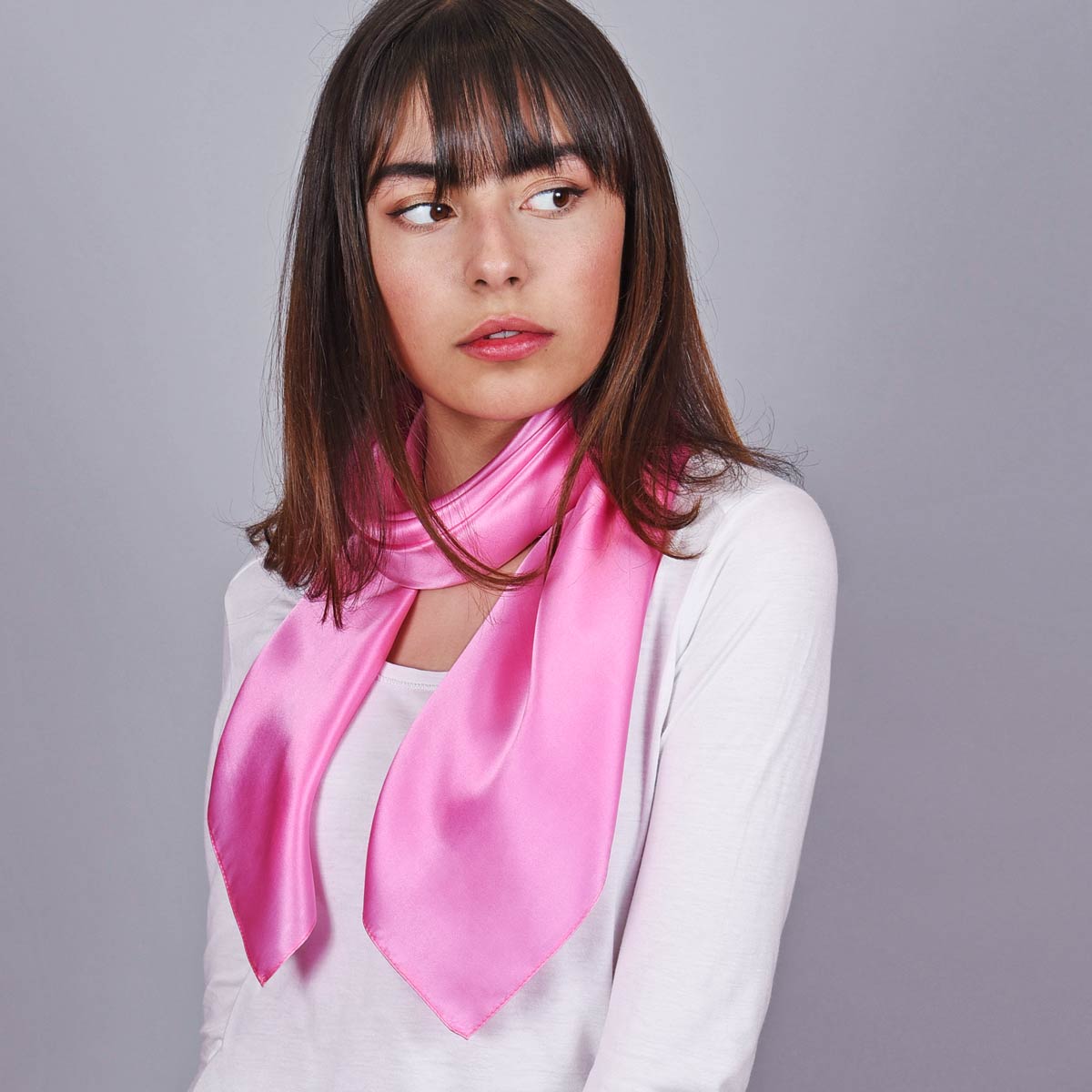 carre-soie-femme-rose-uni-AT-05383
