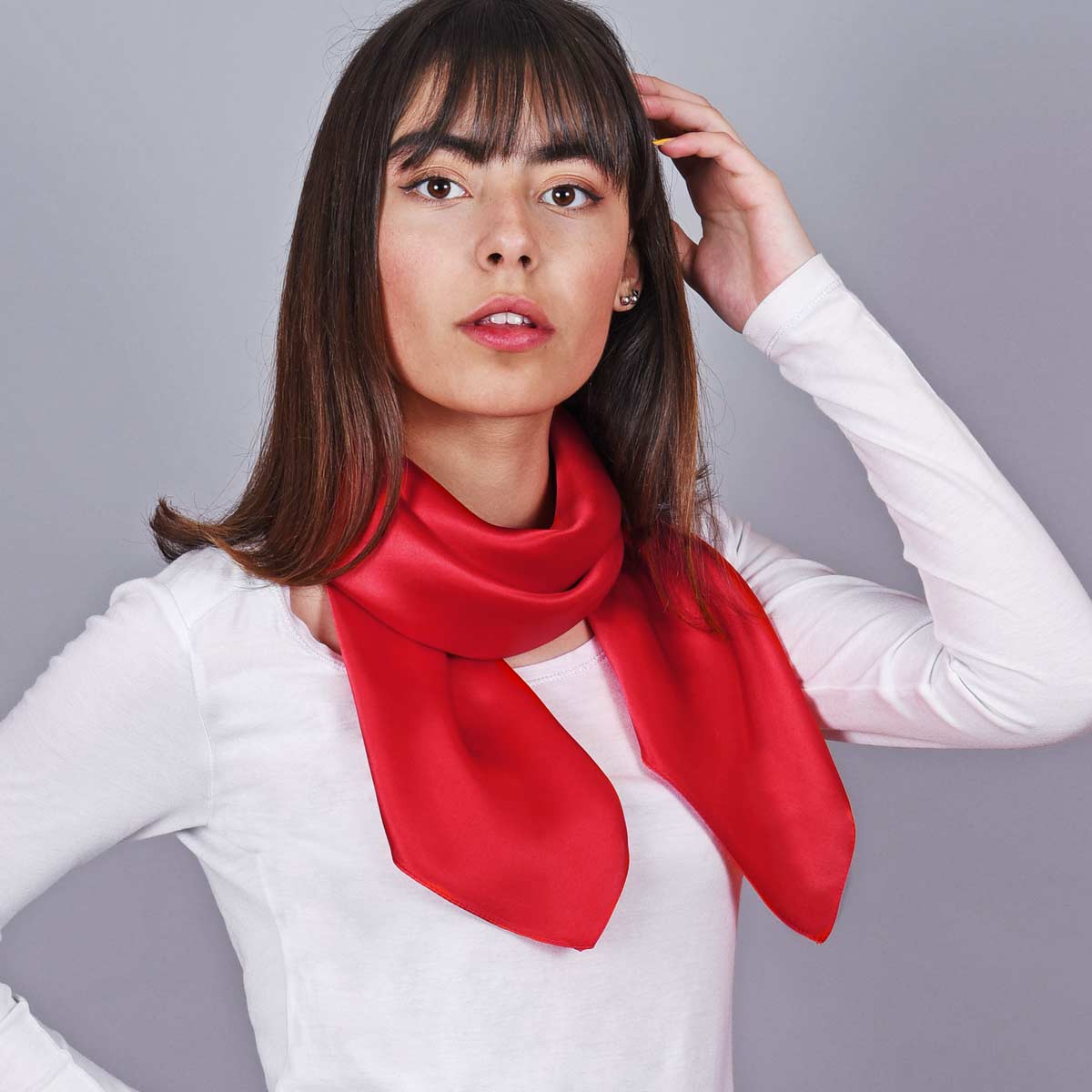 Carre-soie-femme-rouge-uni-AT-05385