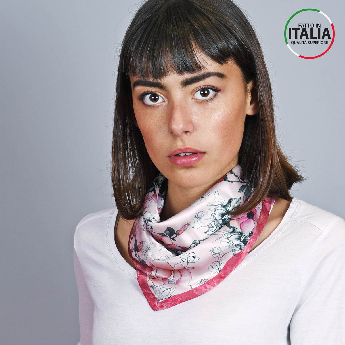 Foulard-carre-soie-floral-rose-rouge-made-in-italie-AT-05395