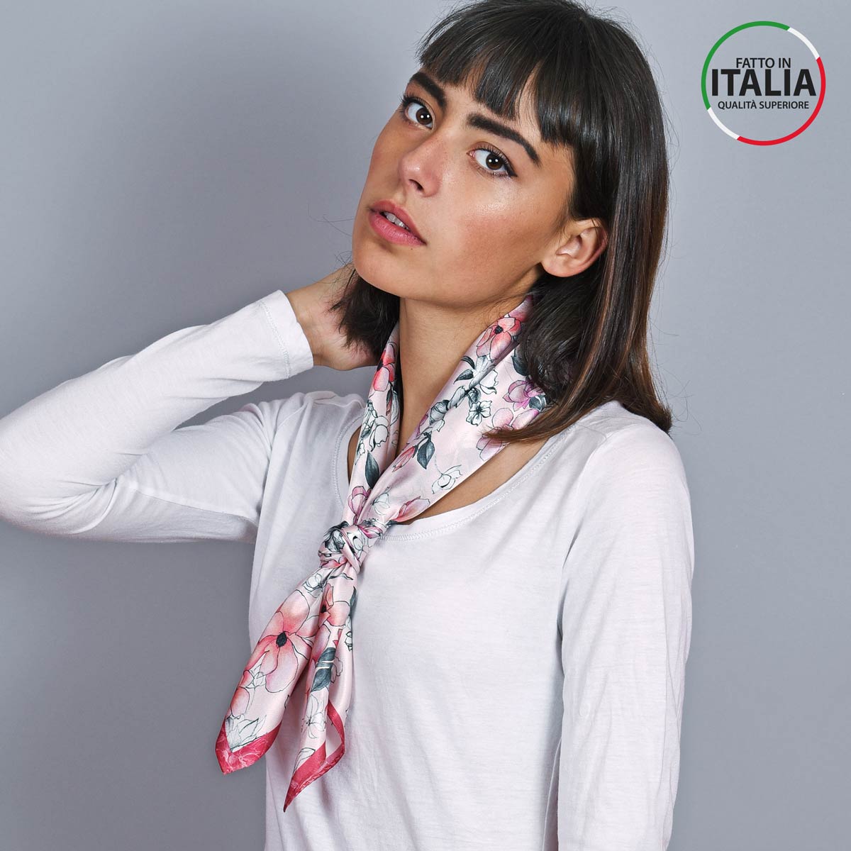 Foulard-en-soie-fleurs-rose-AT-05395