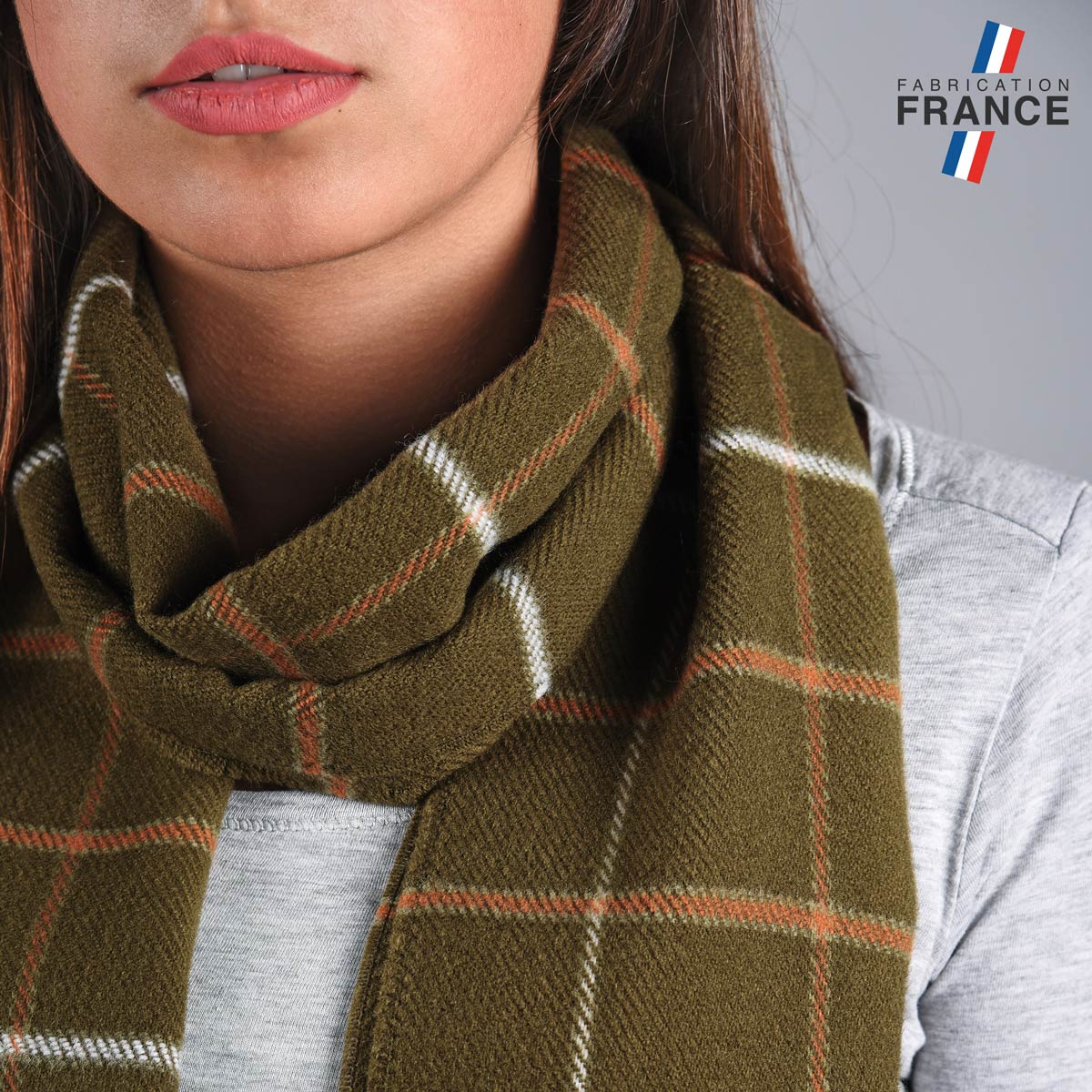 Echarpe-femme-kaki-carreaux-AT-0484