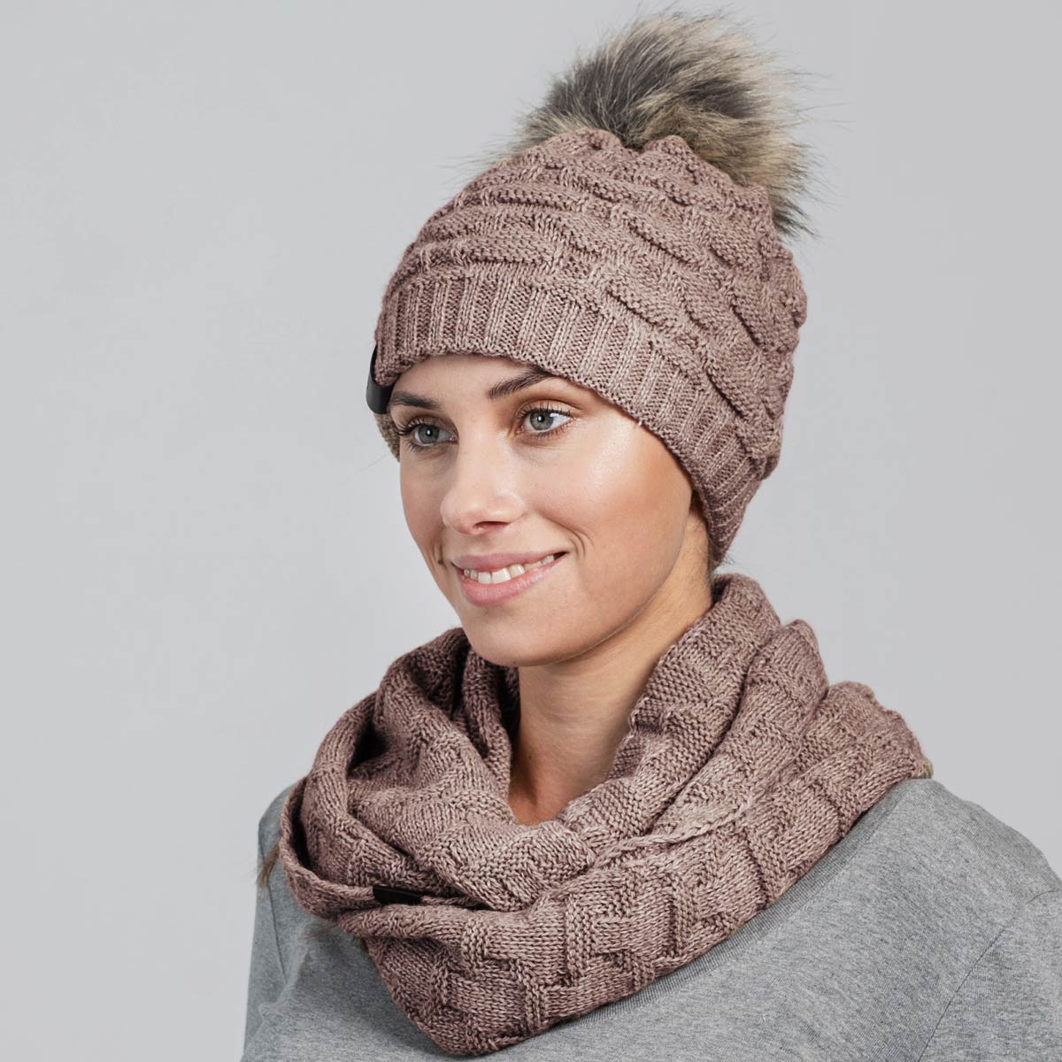 Ensemble hiver Taupe Etama - Snood, gants, et bonnet