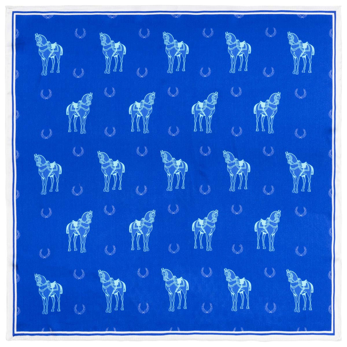 AT-06766_A12-1--_carre-soie-chevaux-bleu