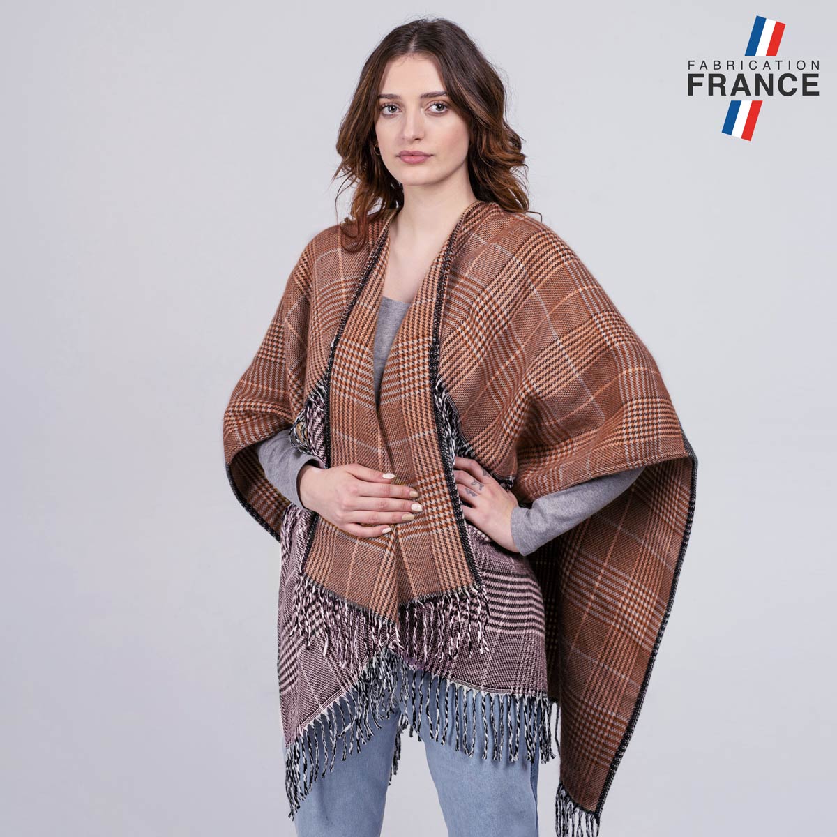 Poncho-femme-motif-tartan-bordeaux-fabrication-francaise--AT-06536_W12-1FR