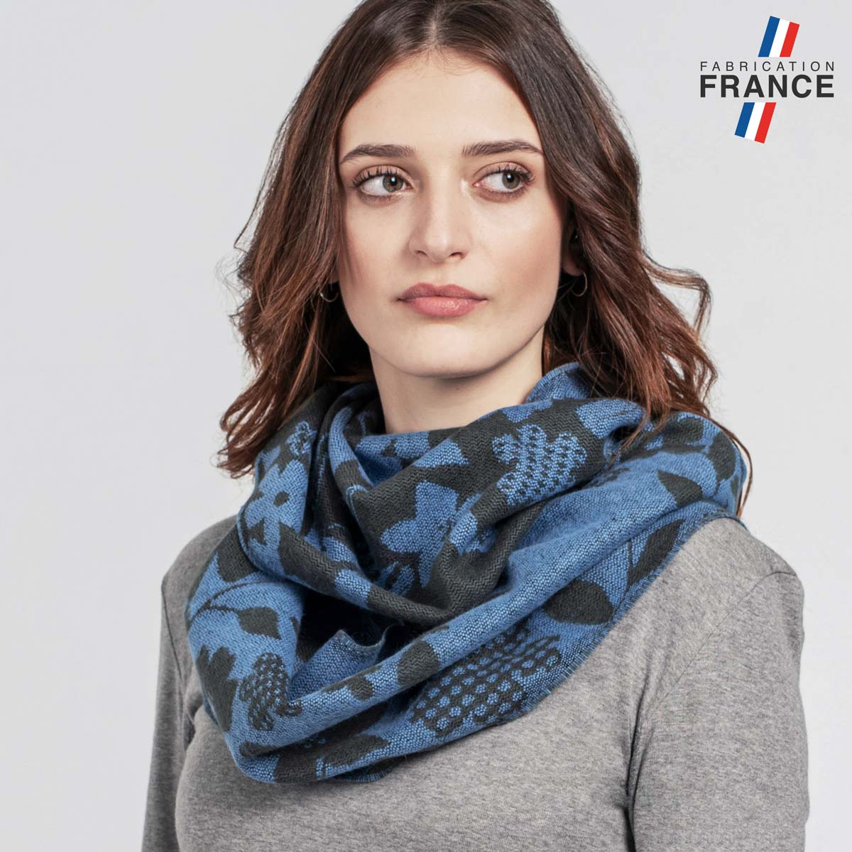 Snood-femme-motif-floral-bleu-fabriquee-en-france--AT-06659_W12-1FR