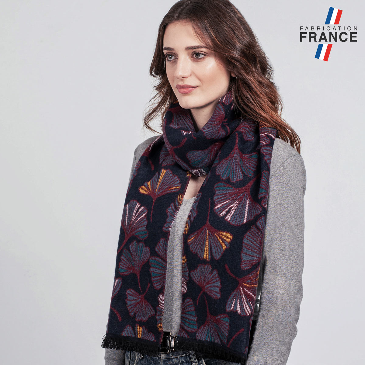 echarpe-femme-motif-fleurs-violettes-fabrication-francaise-AT-06487